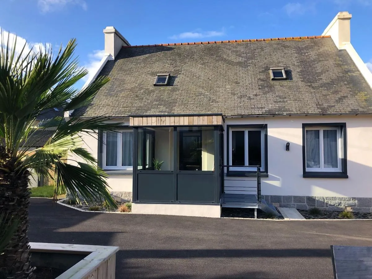 Comfortable Holiday Home With A Spacious Terrace Area Near The Sea Sibiril France